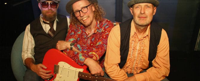 Hometown Poets + Special guests: Eastern Field på Teaterbygningen i Køge fredag 27. februar 2026 kl. 20.00.