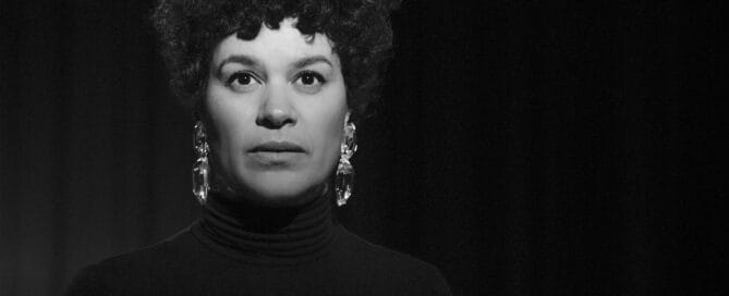 Nana Rashid, en af de mest personlige og stemningsfulde stemmer på den nordiske jazzscene, besøger Bygningen i Køge fredag 20. februar 2026